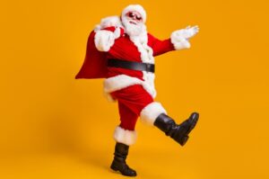 santa-capilano-mall-2023