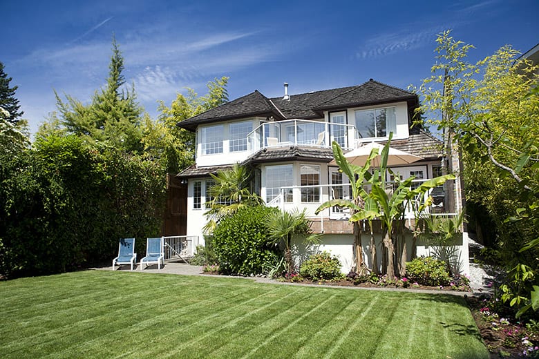 photo tour of fulton ave listing by lionel lorence West Vancouver, BC