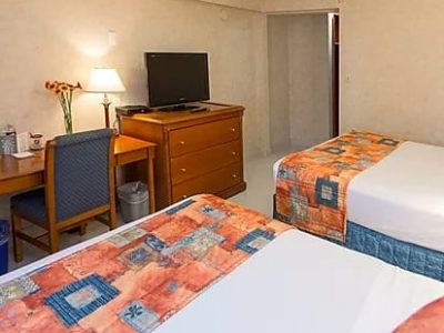 north-van-hotel-room